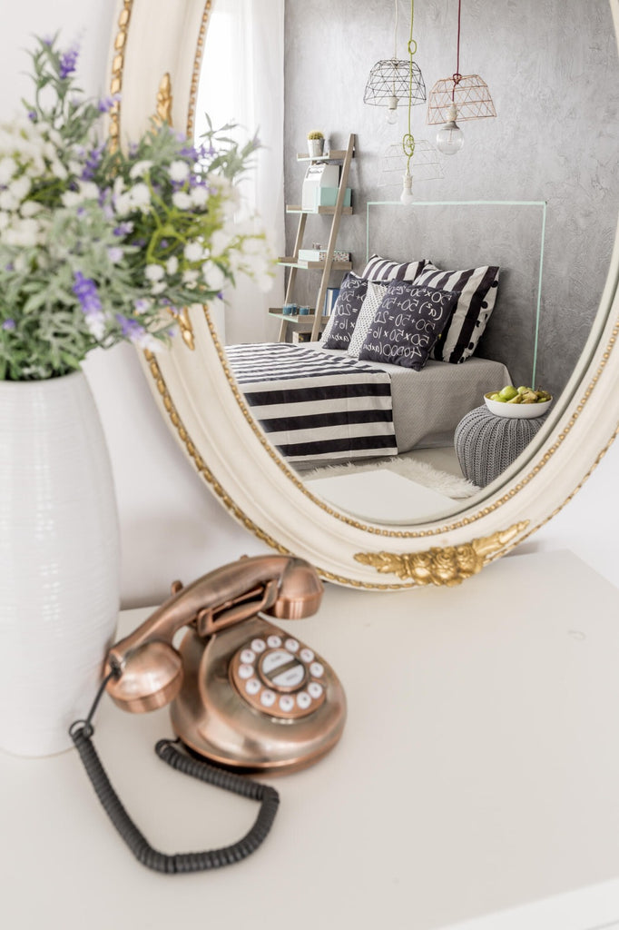 The Do's and Don'ts of Styling Large Decorative Mirrors in Your Living Room