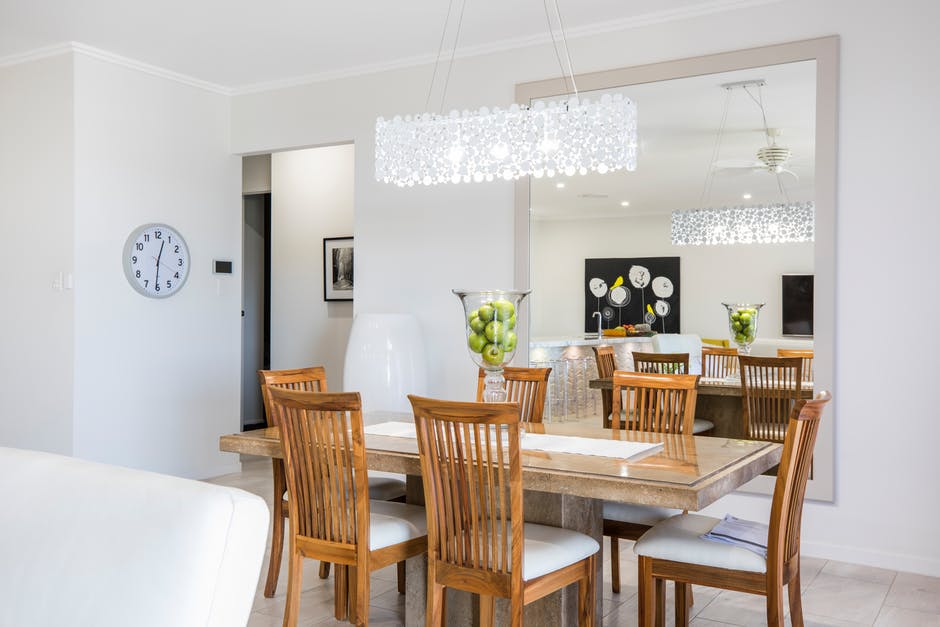 Top 5 Benefits of Having a Large Wall Mirror