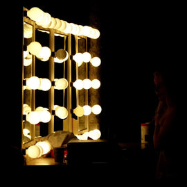 Enter Glam Haven with a Hollywood Style Vanity Mirror