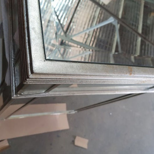 Deana Antique Mirrored Drawer Chest